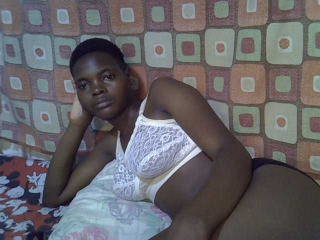 Slender-kerry live cam on BongaCams