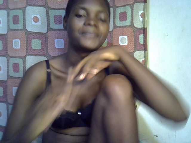 Slender-kerry live cam on BongaCams