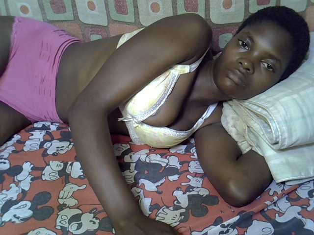 Slender-kerry live cam on BongaCams