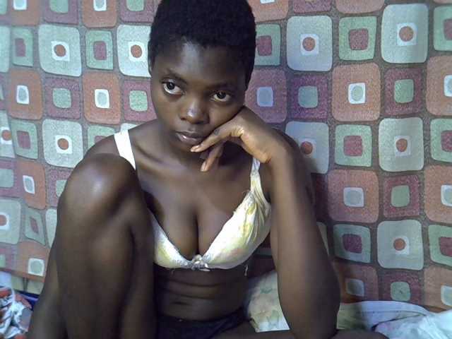 Slender-kerry live cam on BongaCams