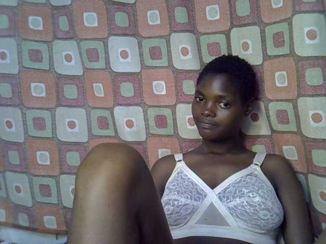 Slender-kerry live cam on BongaCams