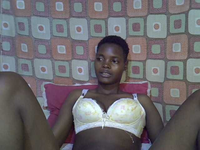 Slender-kerry live cam on BongaCams