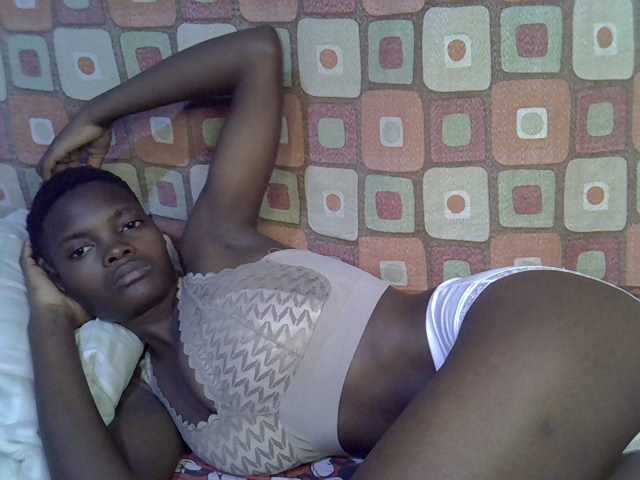 Slender-kerry live cam on BongaCams