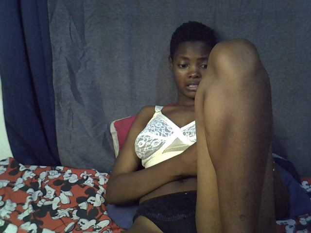Slender-kerry live cam on BongaCams