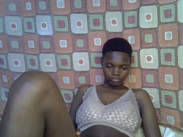 Slender-kerry live cam on BongaCams