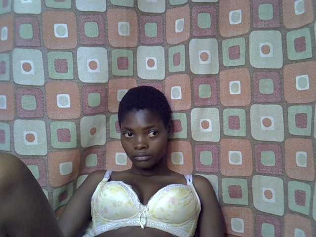 Slender-kerry live cam on BongaCams