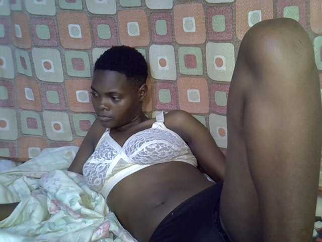 Slender-kerry live cam on BongaCams