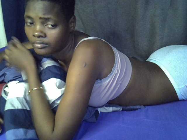 Slender-kerry live cam on BongaCams