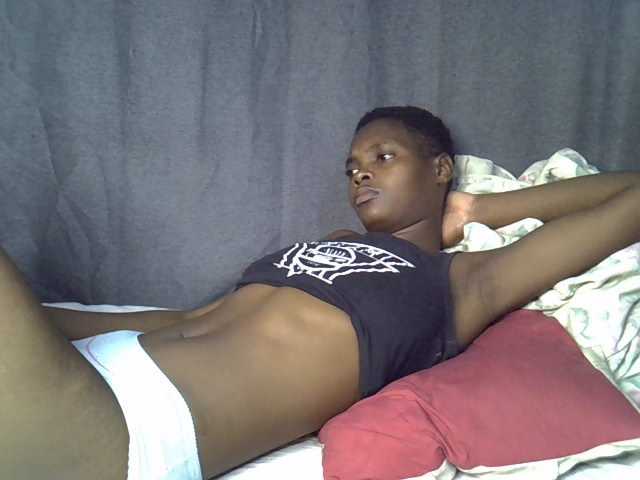 Slender-kerry live cam on BongaCams