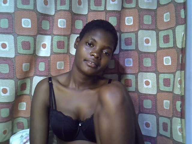 Slender-kerry live cam on BongaCams