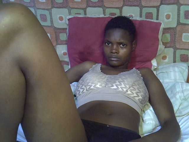 Slender-kerry live cam on BongaCams