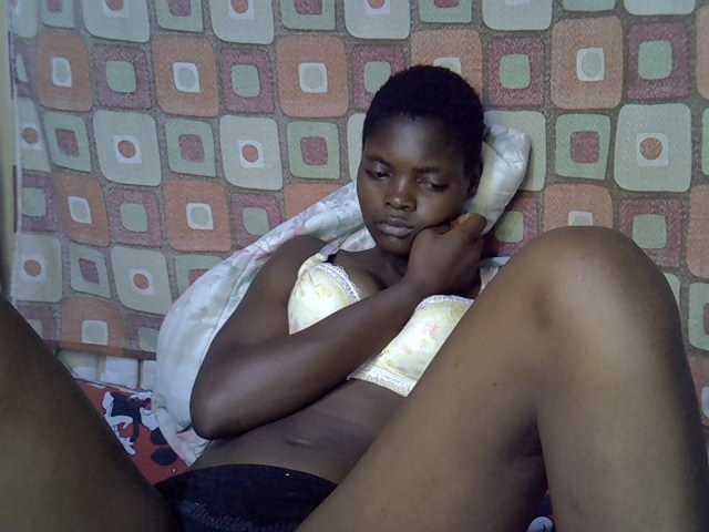 Slender-kerry live cam on BongaCams