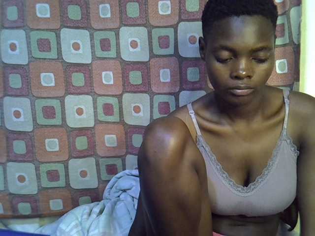 Slender-kerry live cam on BongaCams