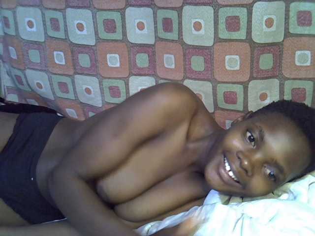 Slender-kerry live cam on BongaCams