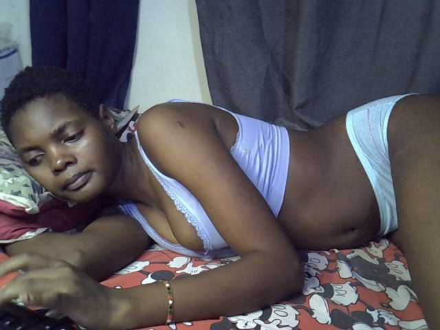 Slender-kerry live cam on BongaCams