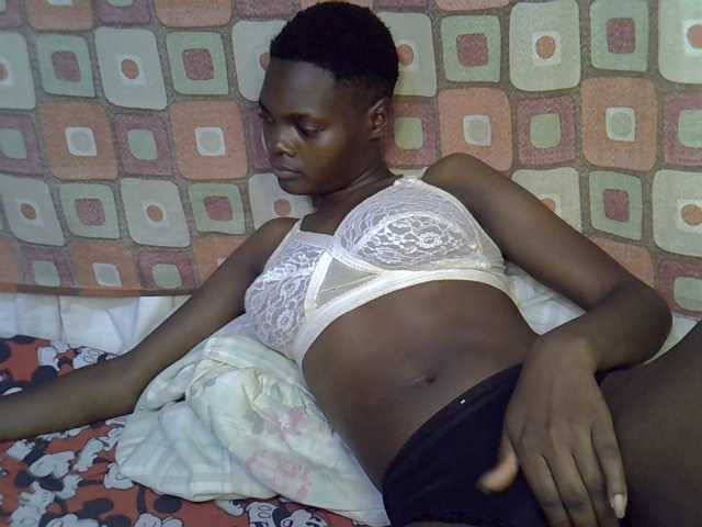 Slender-kerry live cam on BongaCams