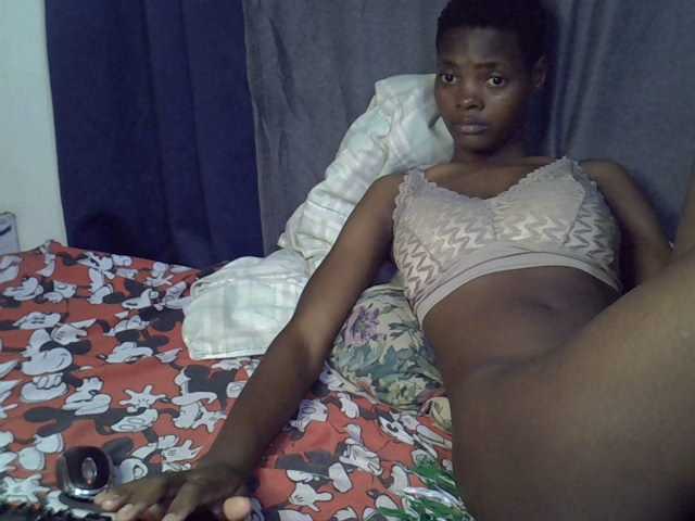 Slender-kerry live cam on BongaCams