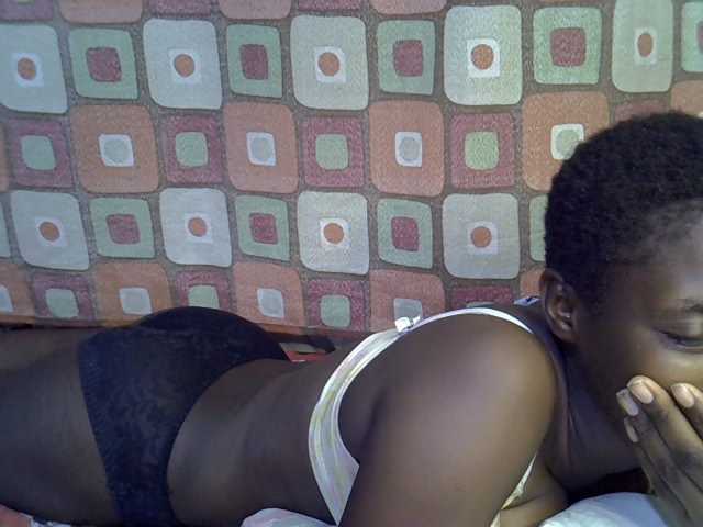 Slender-kerry live cam on BongaCams