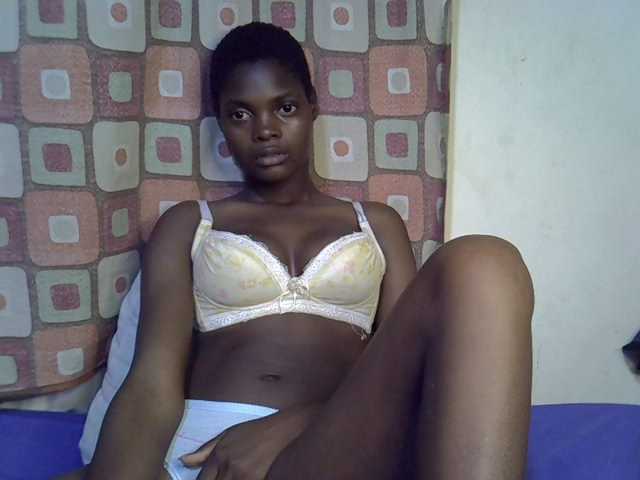 Slender-kerry live cam on BongaCams