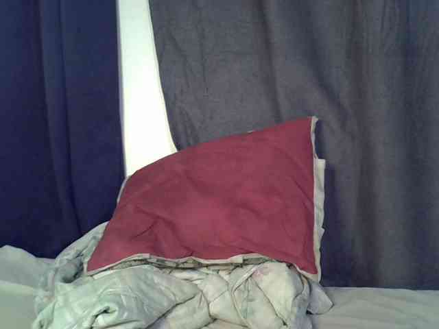 Slender-kerry webcam