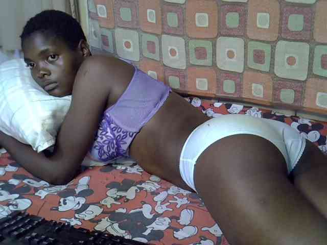 Slender-kerry Live Webcam on BongaCams