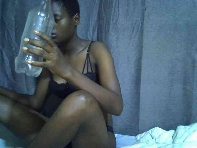 Slender-kerry webcam