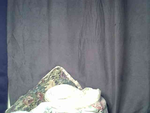 Slender-kerry webcam