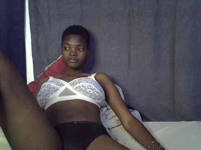 Slender-kerry webcam