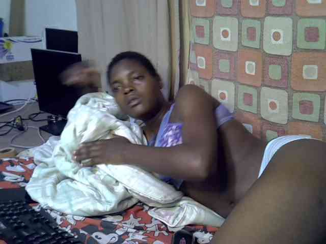 Slender-kerry Live Webcam on BongaCams