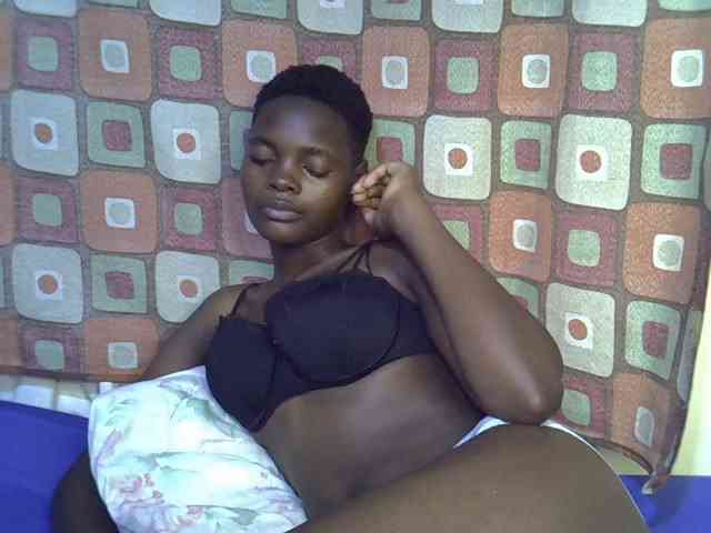 Slender-kerry webcam