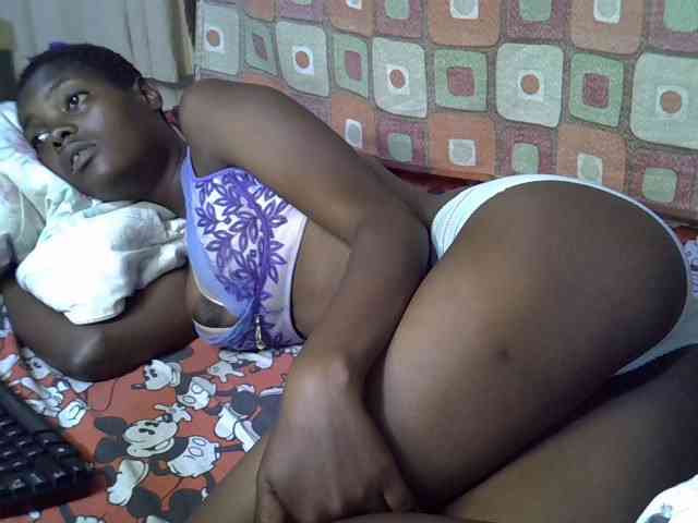 Slender-kerry Live Webcam on BongaCams