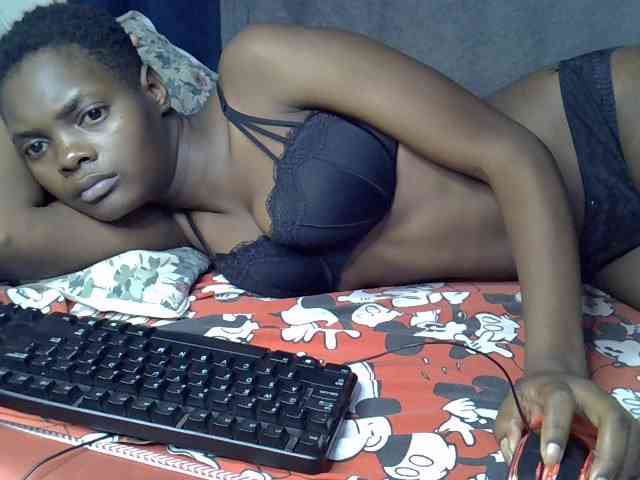 Slender-kerry webcam