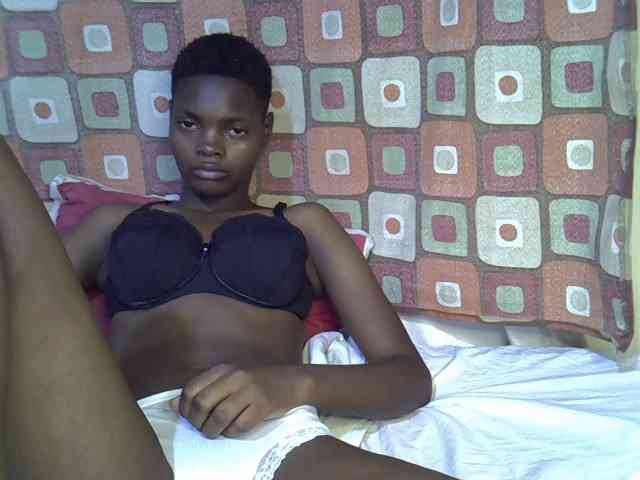 Slender-kerry webcam