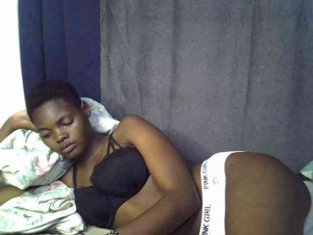 Slender-kerry webcam