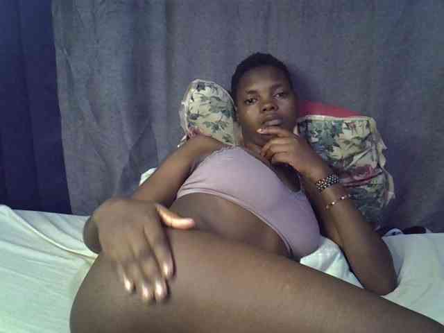 Slender-kerry webcam