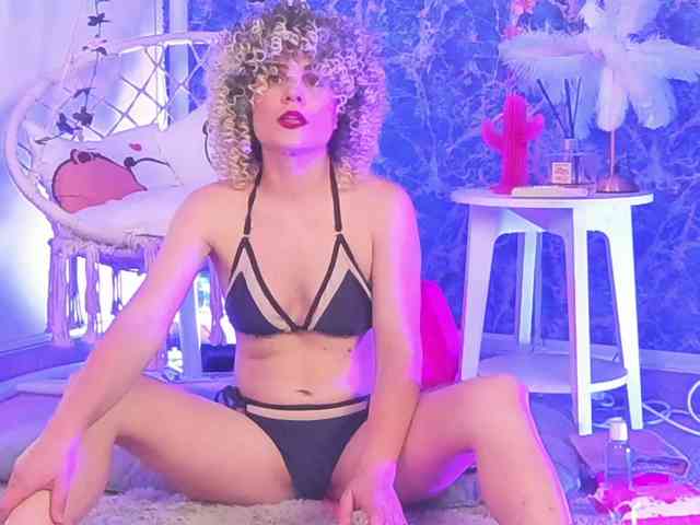 GiaHayes Live Webcam on BongaCams