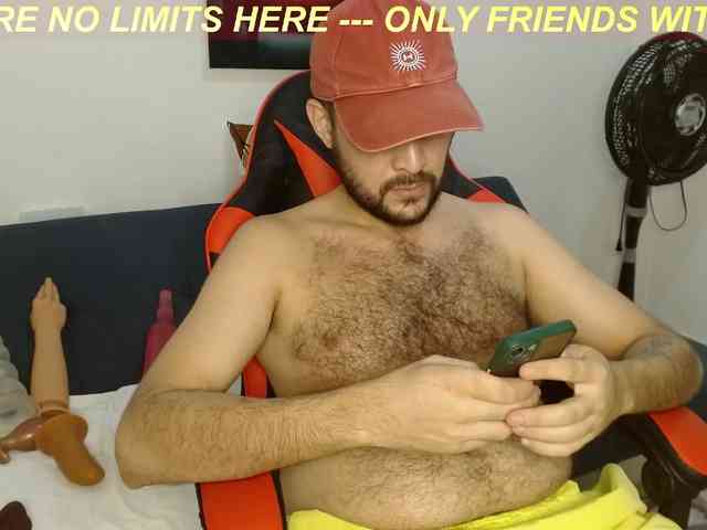 eanfarid Live Webcam on BongaCams