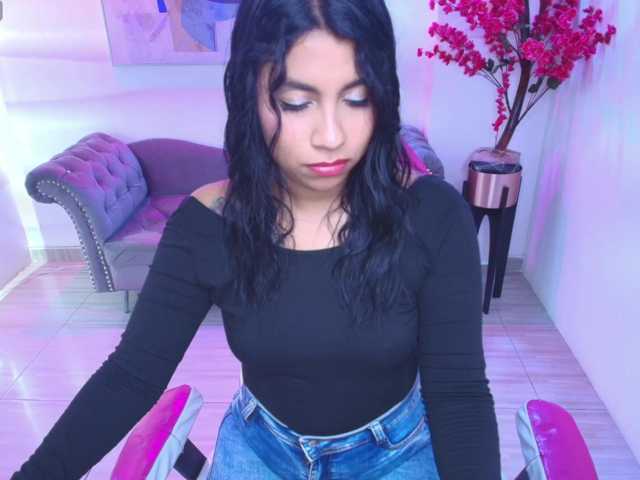 Natasha-walker live cam on BongaCams