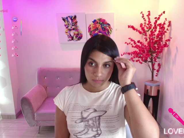 Natasha-walker live cam on BongaCams