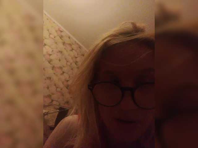 Afradita21 live webcam show