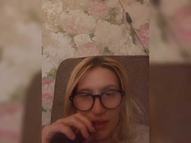 Afradita21 live webcam show