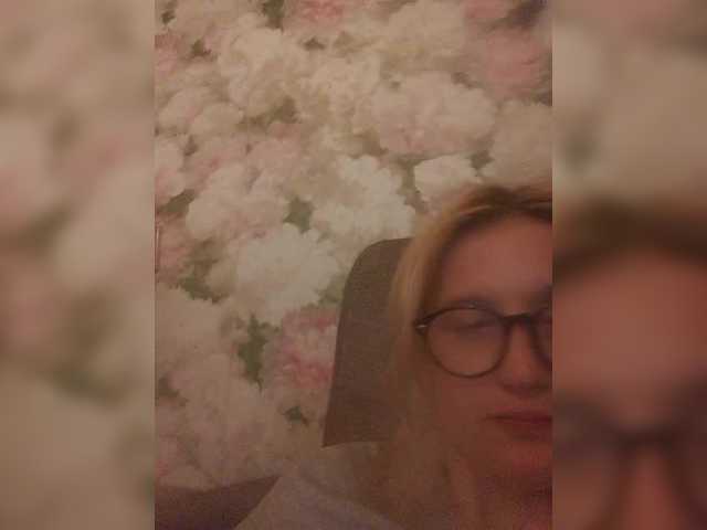 Afradita21 live webcam show