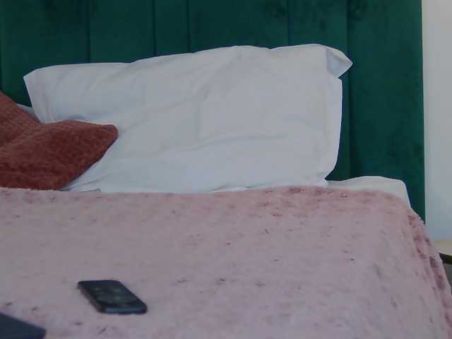Lillahinari live cam on BongaCams