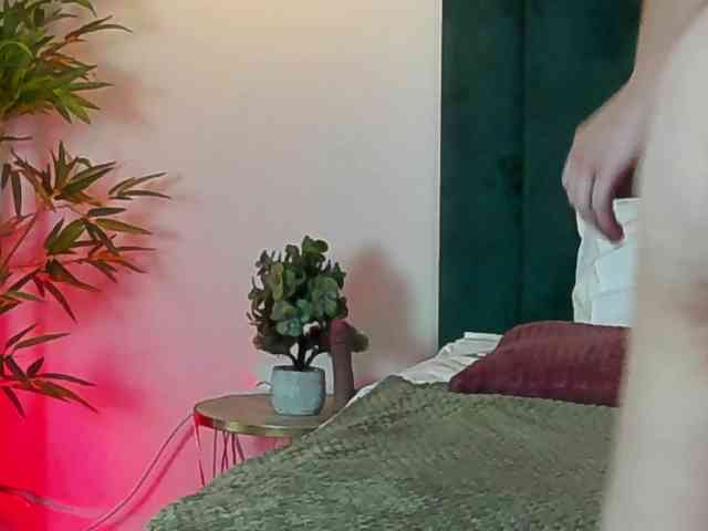 Lillahinari Live Webcam on BongaCams