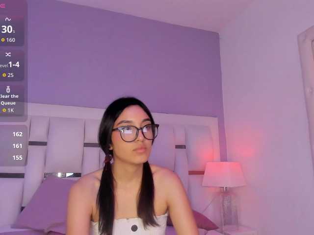 ZoeWilson live webcam show