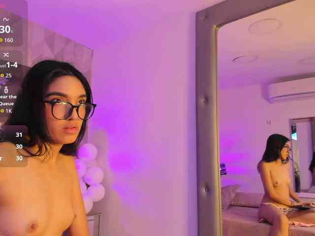 ZoeWilson webcam