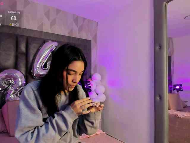 ZoeWilson webcam