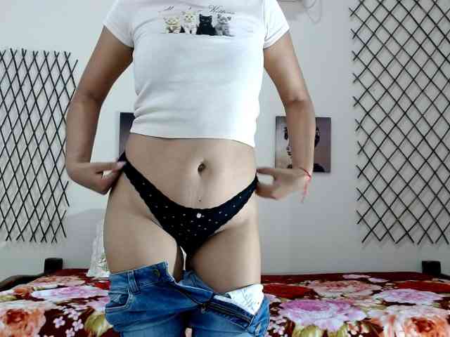 girlerotica18 webcam
