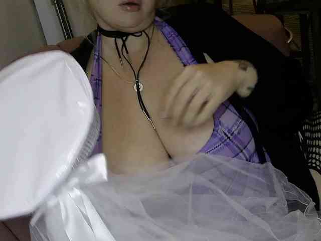 BellaBelly webcam