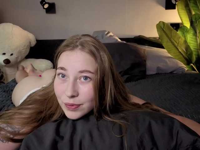 ShowmeYourfetish live cam on BongaCams